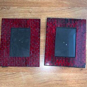 RED GLASS PICTURE FRAMES